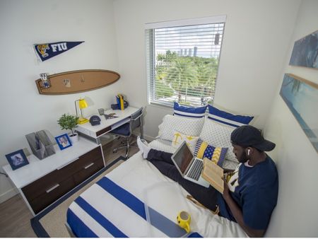 Bedroom with desk | Bayview FIU Miami | North Miami Apartments