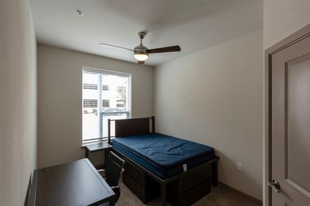Vast Bedroom | Richardson Apartments | Northside