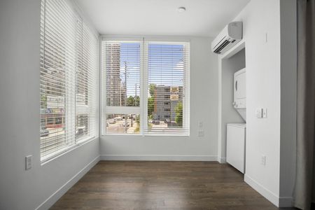 Sylvan Studio Large