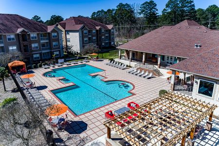 Resort-style pool close to downtown Ruston