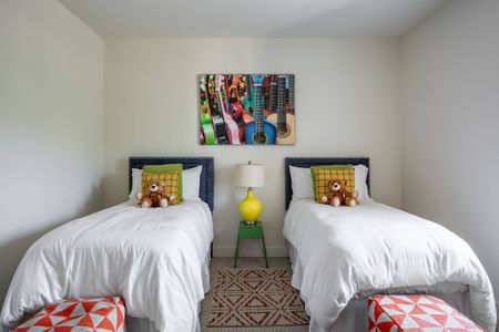 Bedroom - Twin Beds