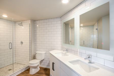 North Bethesda Apartment Bathroom | Inigo's Crossing