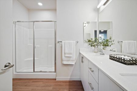 apartments with dual vanities