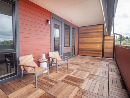 Apartments in Portland, balcony