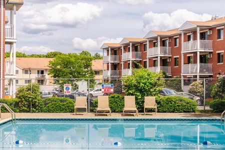 Swimming Pool | Westford Park Apartments | Apartments For Rent Lowell MA