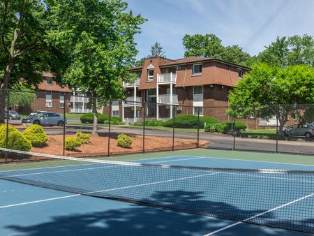 Tennis court  at Pheasant Run Apartments | Nashua NH Apartments