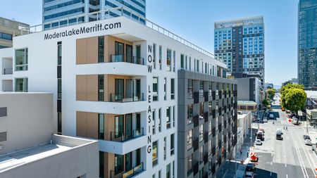 Modera Lake Merritt apartment homes in Oakland exterior of building with private balconies