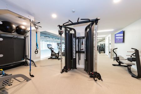 Modera Lake Merritt apartment homes in Oakland weight lifting equipment