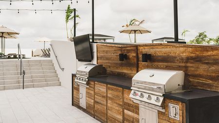 Built-in double grills on outdoor terrace