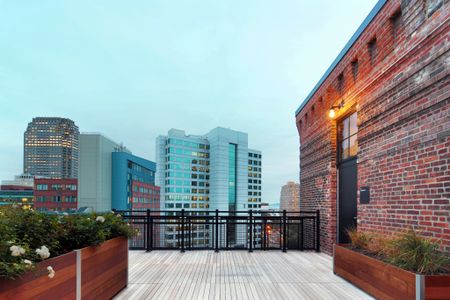 Modera Lofts apartments in Jersey City feature a unique rooftop deck.