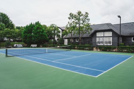 tennis and pickleball courts at alister lake lynn apartment homes for rent in raleigh north carolina