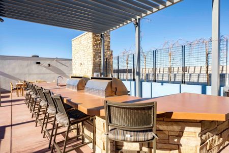 Outdoor Grills & Seating