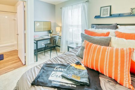Spacious Bedroom | Charlottesville VA Apartment Homes | Cavalier Crossing