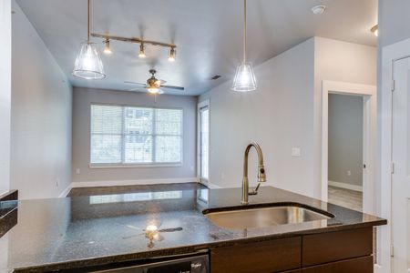 Renovated Kitchen | Apartments for Rent in Oak Lawn, Texas | Dallas Texas Apartments | 4110 Fairmount