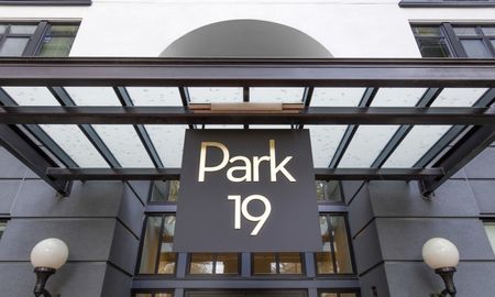Park 19 sign