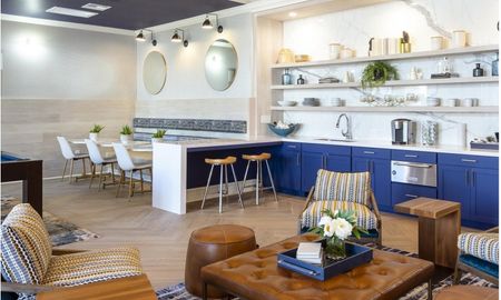 Clubhouse | Seating Area