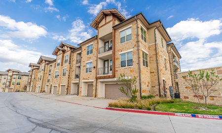 Exterior view of apartments in Grapevine TX.