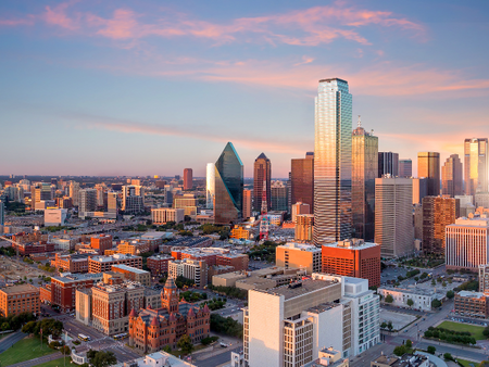 Dallas Skyline | | Apartments For Rent In Oak Lawn Dallas | Dallas Texas Apartments | 4110 Fairmount