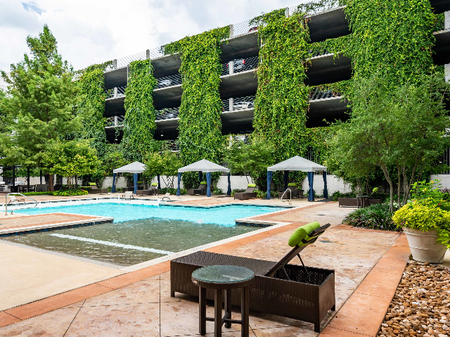 Pool | Apartments For Rent In Oak Lawn Dallas | Dallas Texas Apartments | 4110 Fairmount