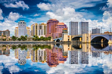 City view of Palm Beach Gardens Florida