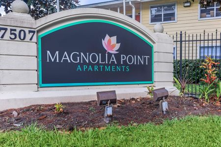 Outdoor signage - Magnolia Point Apartments