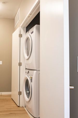 two bedroom and two bathroom garden apartment for rent Cincinnati, Ohio