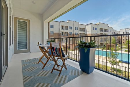 Balcony | The Luxe at Mercer Crossing | Farmers Branch Apartments