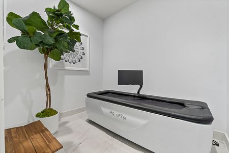 Community Tanning Bed | The Luxe at Mercer Crossing | Apartments Farmers Branch