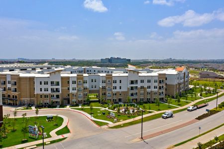 Street View | The Luxe at Mercer Crossing | Farmers Branch Apartments