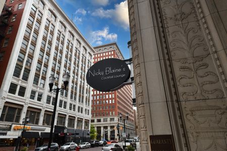 Nicky Blaine's Cocktail Lounge