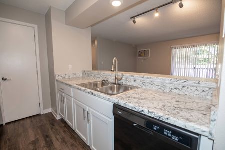 Brand New Remodeled Unit | Apartments in Des Moines Iowa | Rosemont Place