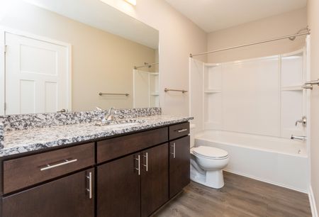 Traditional Bathroom | Apartments Des Moines, Iowa | 5Fifty5