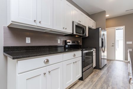 Large Kitchen | Des Moines Iowa Apartment For Rent | 5Fifty5