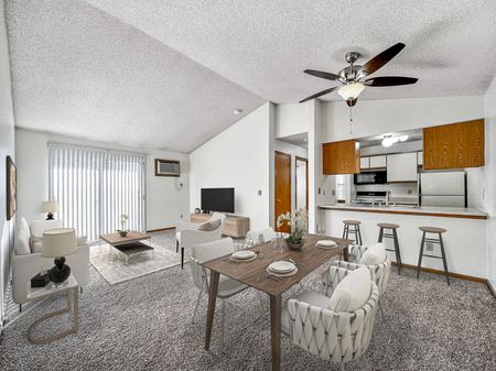 Spacious Living Room | Apartments in Des Moines, Iowa | Somerset Apartments