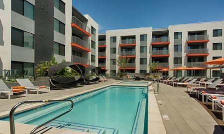 The Tomscot | Resort-style Pool | Scottsdale, AZ Apartments