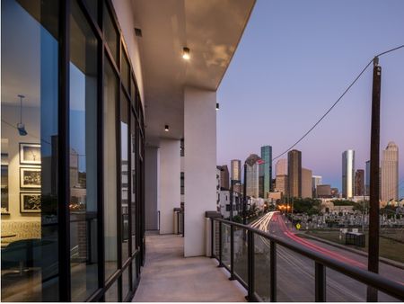 Tinsley on the Park | Luxury Apartments Houston