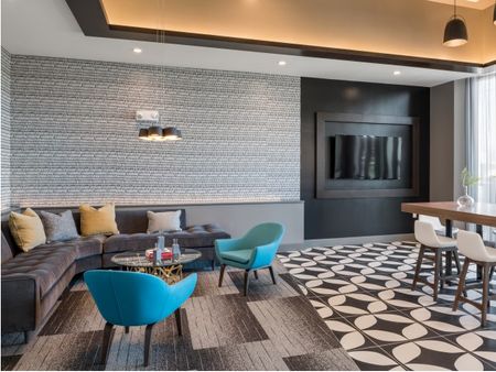 Community Club House | Tinsley on the Park | Luxury Apartments Houston