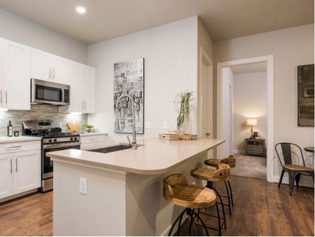 Spacious Kitchen | Tinsley on the Park | Luxury Apartments Houston