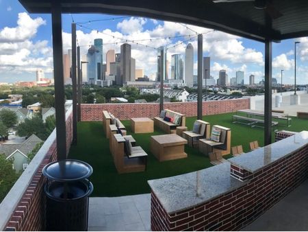 Rooftop Lounge with Shade Tinsley on the Park | Luxury Apartments Houston
