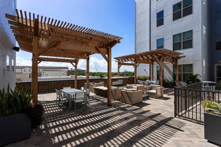 Residents Relaxing on the Sun Deck | Apartments for rent in College Station, TX | The Hudson