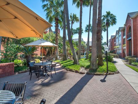Helix Pool Lounge Apartments in Houston, TX | Helix at Med Center