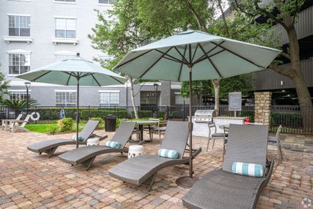 Villas at Hermann Park | Houston, TX | Outdoor Grilling Station & Sundeck