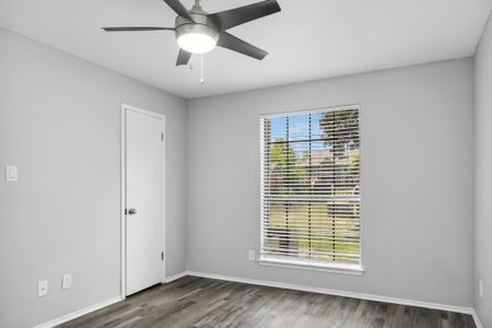 Remington Place | Cincinnati, OH | Bedroom w/ Ceiling Fan and Natural Lighting