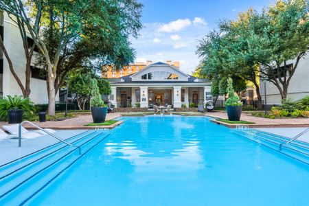 Villas at Hermann Park | Houston, TX | Pristine Pool