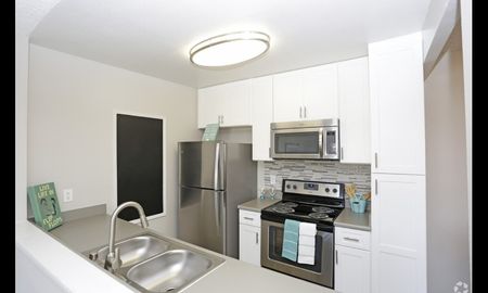 Kitchen | Apartments in Huntington Beach, CA | The Breakwater Apartments