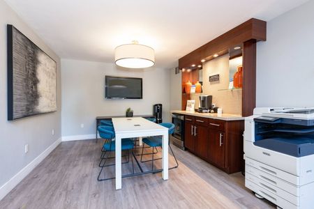 Leasing office | Mira Vista Hills | Antioch CA Apartments