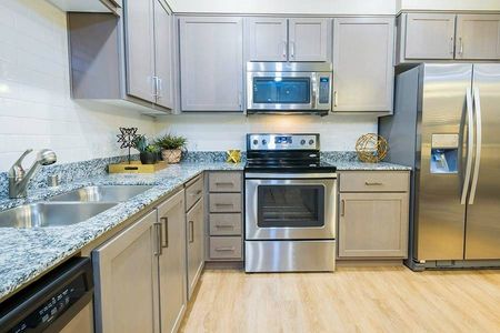 Kitchen | Apartments in Fairfield, CA | Verdant at Green Valley