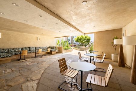 Outdoor Covered Seating Area | Brio Apartments | Apartment in Glendale, CA