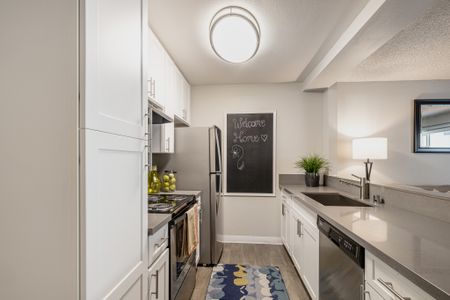 Kitchen | Apartments in Huntington Beach, CA | The Breakwater Apartments