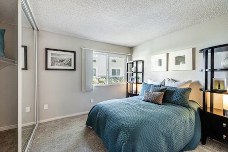 Spacious Bedroom | Apartments in Huntington Beach, CA | The Breakwater Apartment
